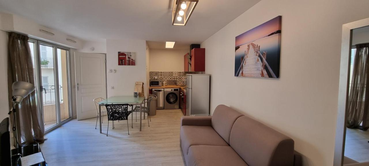 Le Vieux Port Apartments Канны Экстерьер фото