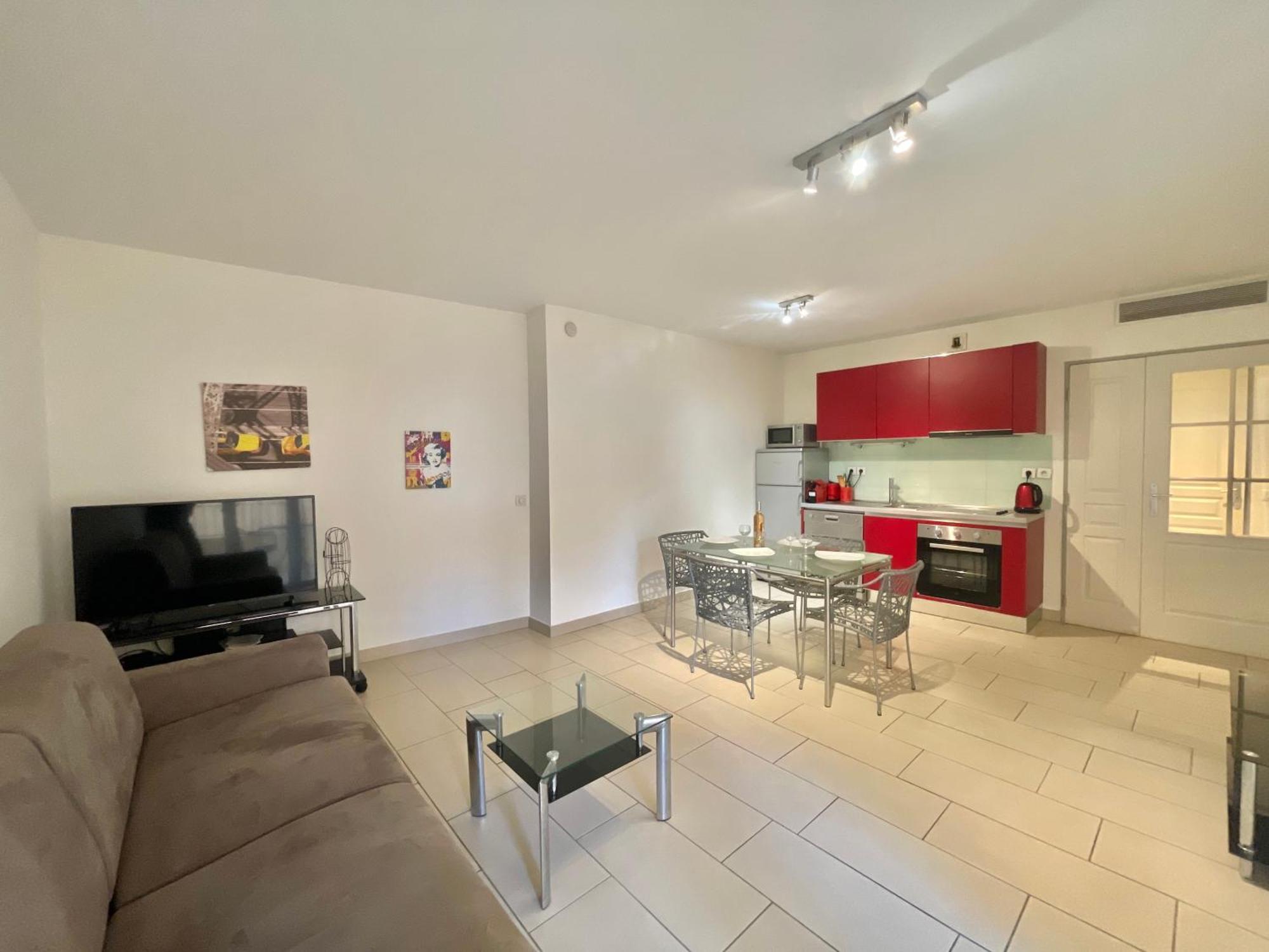 Le Vieux Port Apartments Канны Экстерьер фото
