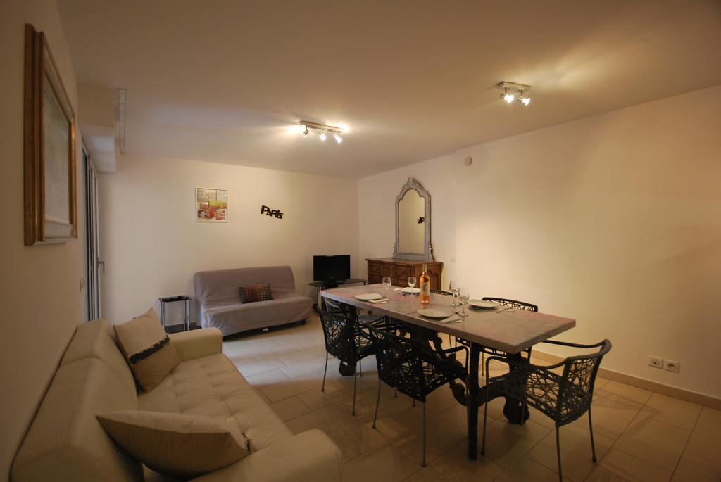 Le Vieux Port Apartments Канны Экстерьер фото